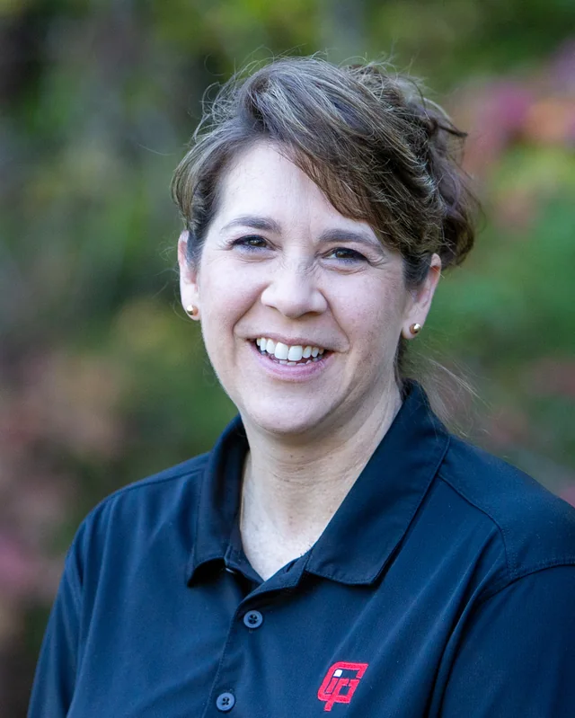 Alesia Giles, Human Resources Manager